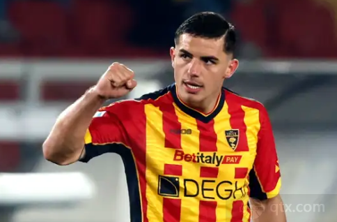 队中屡见不 队中屡见不