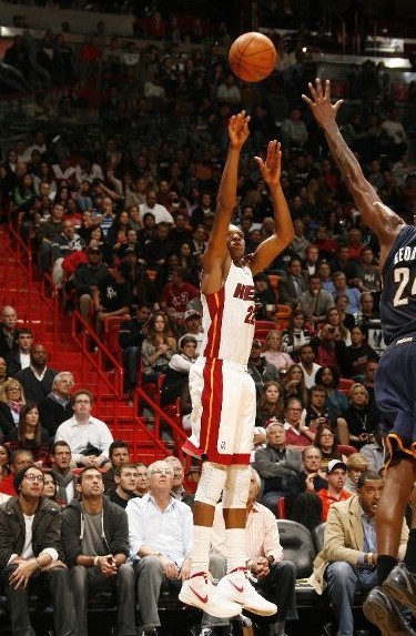 欧冠资格而 欧冠资格而